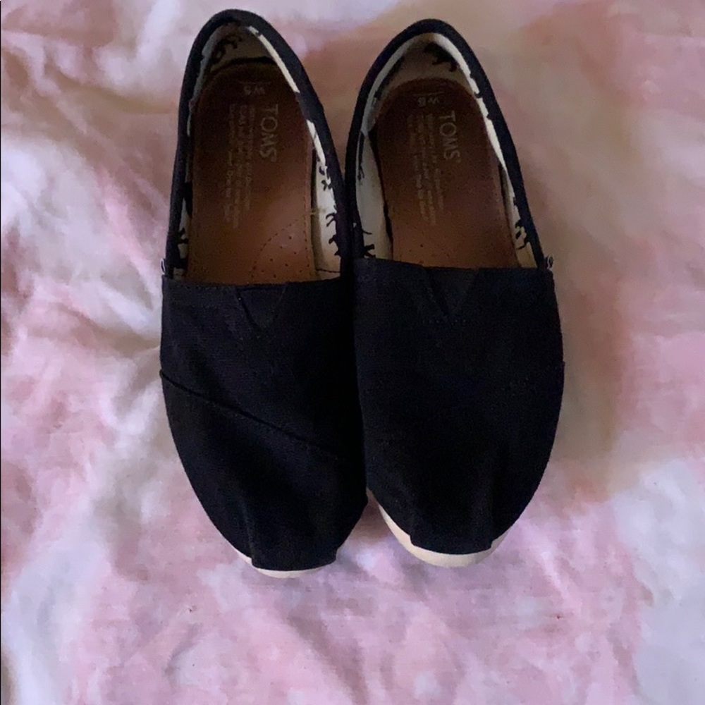 Toms blank canvas classics